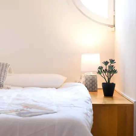 Flateli La Barca 8 Apartman *